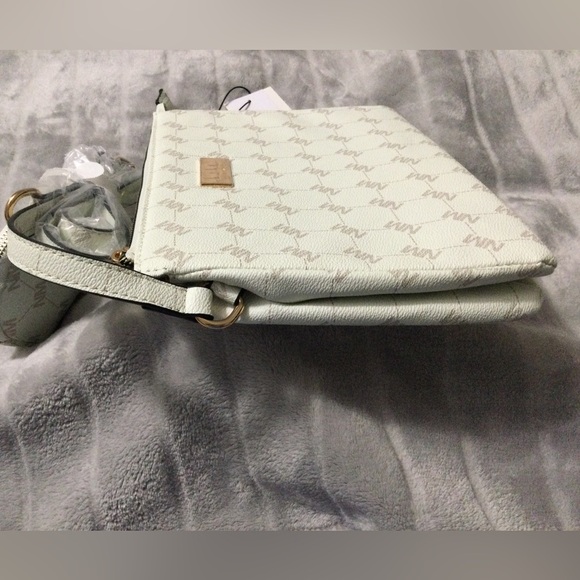Nicole Miller Cream/Bone NM Logo Crossbody with Matching Coin Pouch - Picture 7 of 9